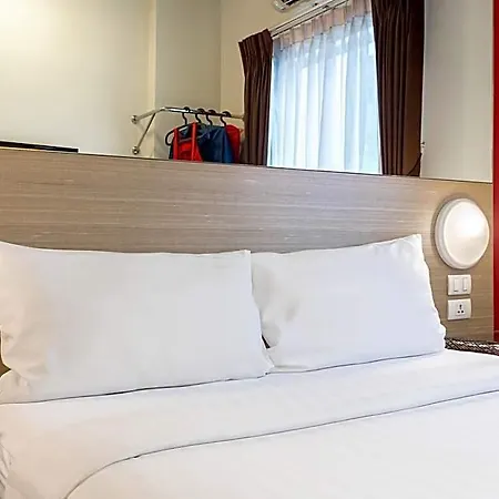 Easy Planet Hotel 3*