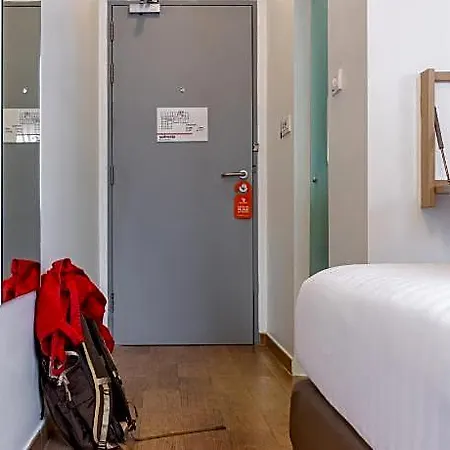 Easy Planet Hotel Pattaya