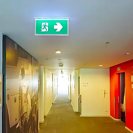 Easy Planet Hotel