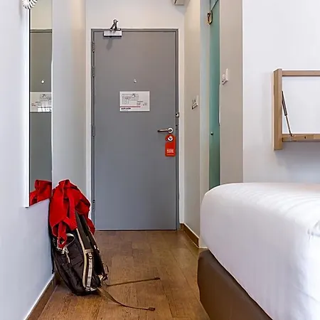 Easy Planet Hotel
