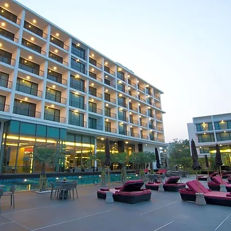 Way Hotel
