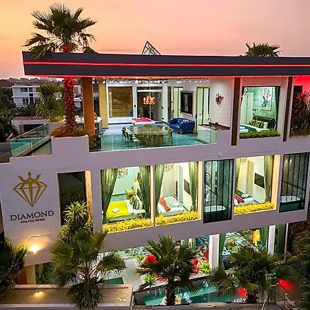 Hotel In 4*