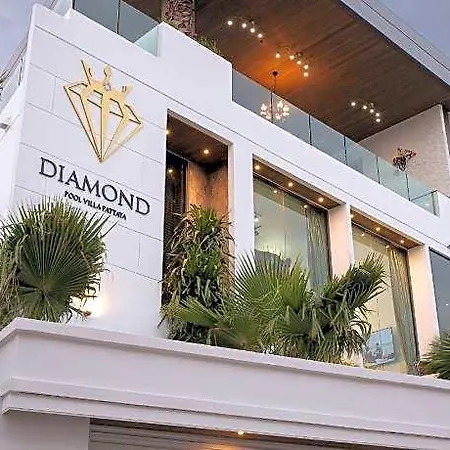 Hotel In 4*