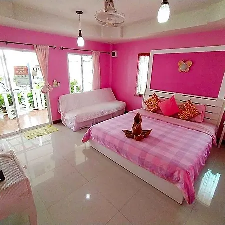 โรงแรม Baan Im Em