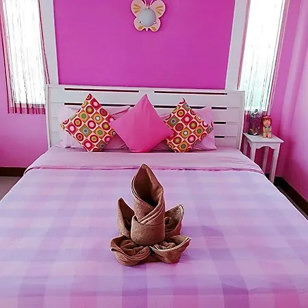 Baan Im Em โรงแรม 2*