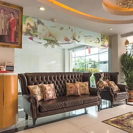 Aya Place Hotel 2*