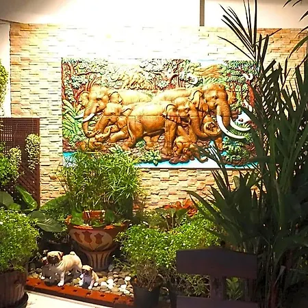Hotel Aya Place