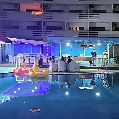 Marina Inn *