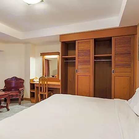 Pj โรงแรม