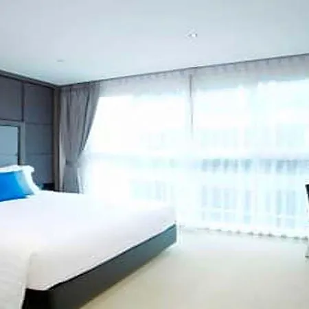 โรงแรม Shilat Avenue