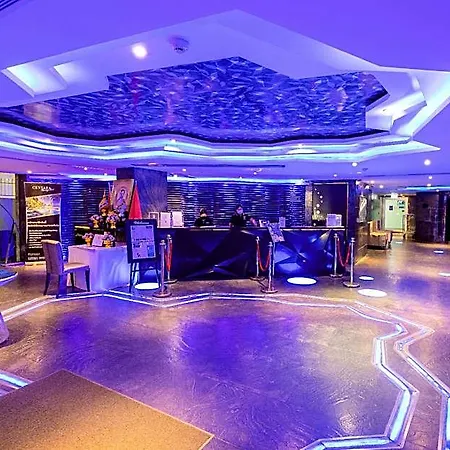 โรงแรม Azure 4*