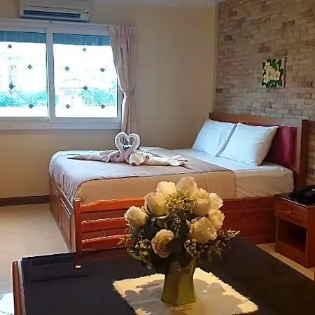 Guest house Chaiyapoon 2*