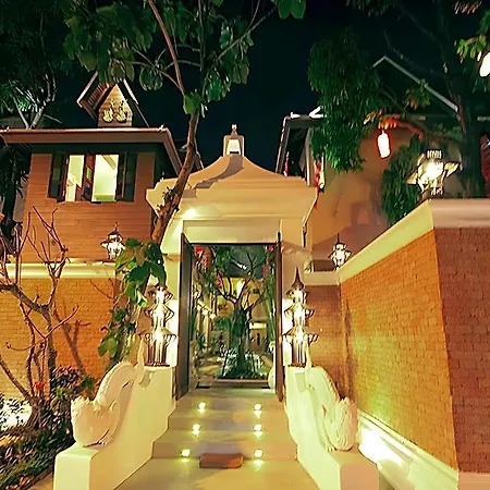 Hotel Devara Pool Pattaya