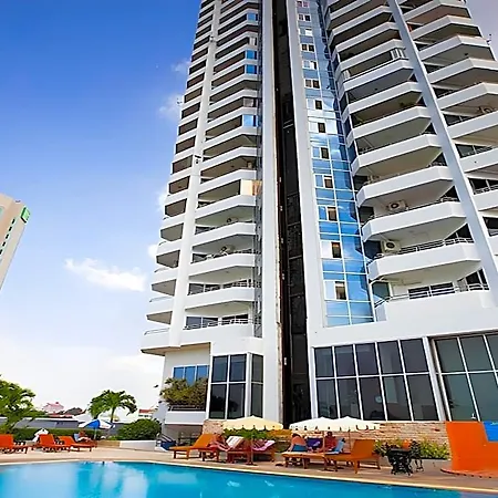 Markland View 3*