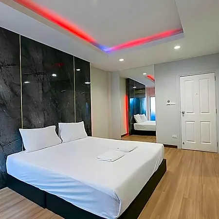 Hotel Deeden 3*
