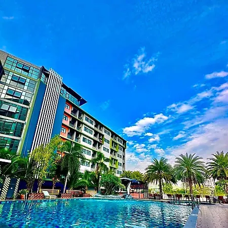 Lakkhana Poolside 4*