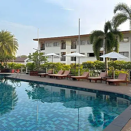 รีสอร์ท Lakkhana Poolside