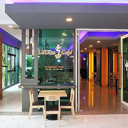 Lakkhana Poolside รีสอร์ท Pattaya