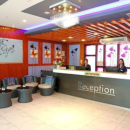 Lakkhana Poolside รีสอร์ท 4*
