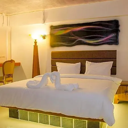โรงแรม Khunsri Art Boutique 3*