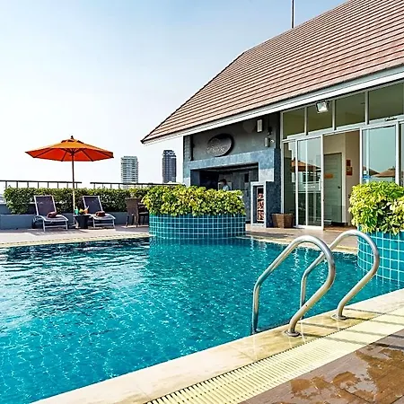 Adelphi โรงแรม Pattaya