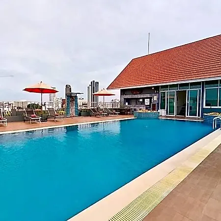 โรงแรม Adelphi 4*