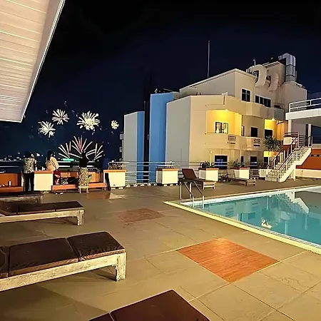 Hotel Highfive 2*