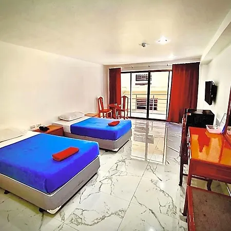 Hotel Highfive