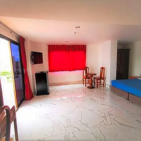Hotel Highfive 2*