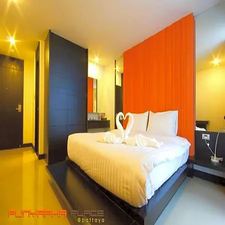 Punyapha Place Hotel 3*