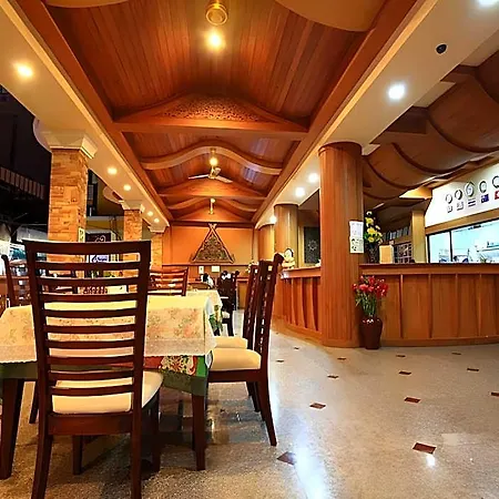 P72 โรงแรม 2*