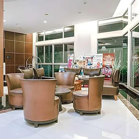 August โรงแรม Pattaya