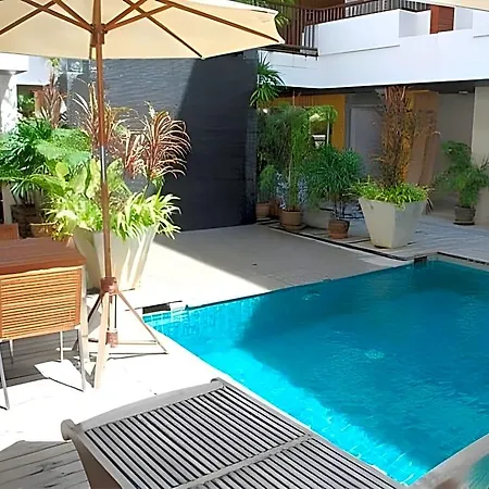 ชาโตว์เดลบูทีคเรสซิเดนท์ Pattaya