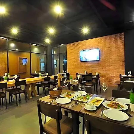 โรงแรม Markland Seaside 3*