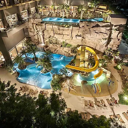 Mercure Ocean