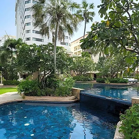 Jomtien Palm & - Family-friendly โรงแรม