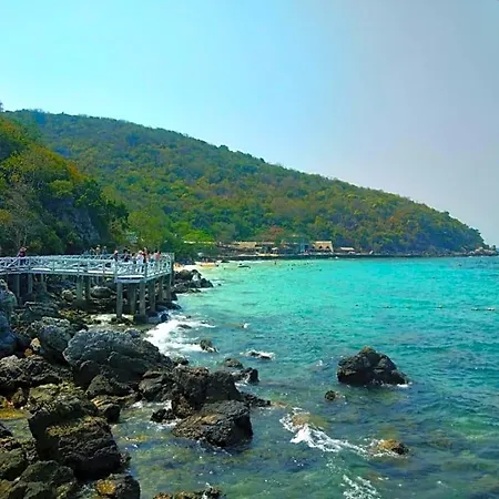 Sawasdee Sea View 3*