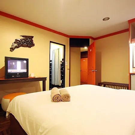 โรงแรม เดอะปาล์ม ดีไลท์ ลอร์จ Pattaya