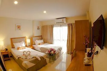 โรงแรม Babylon Palace