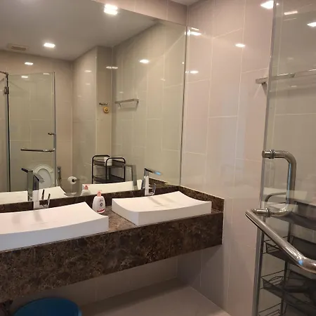 The Peak Towers Sea View Pattaya