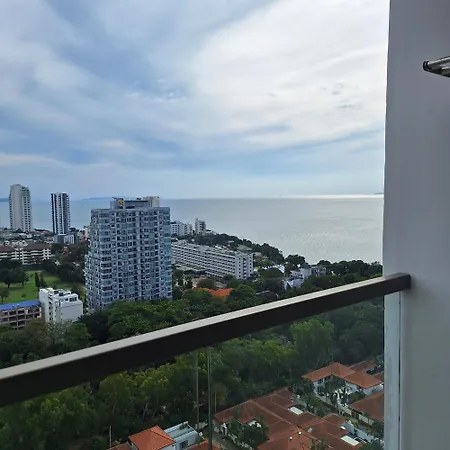 The Peak Towers Sea View Apartment Pattaya