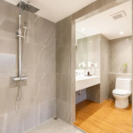 Hotel Shambhala 4*