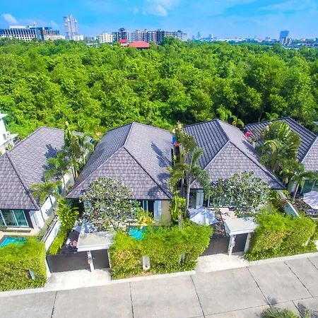 Hollywood Pool Jomtien Villa *