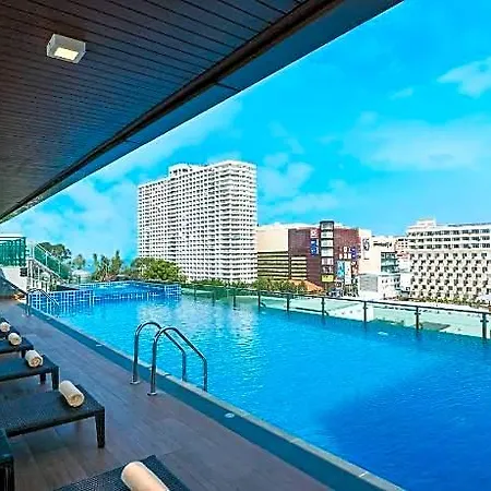 Acqua Hotel Pattaya