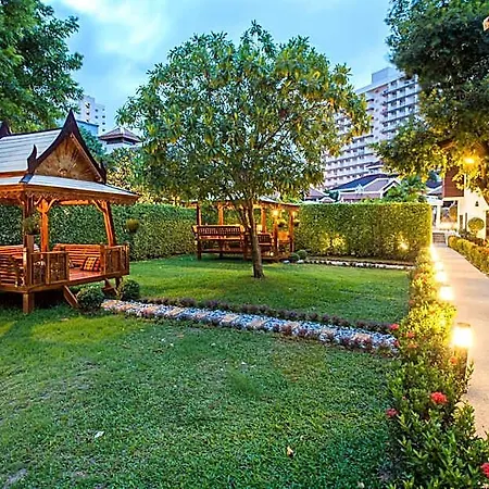 Hotel Achawalai Village
