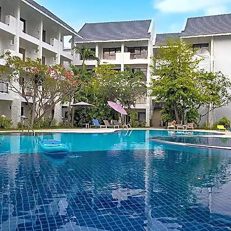 Pooh & 5* Pattaya