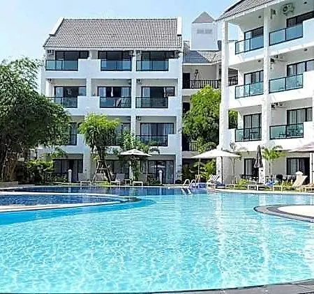 Pooh & 5* Pattaya