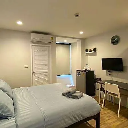 Aree House Poshtel