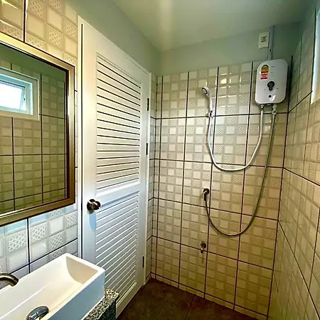 Hotel Aree House Poshtel Pattaya
