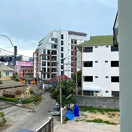 Aree House Poshtel Hotel Pattaya